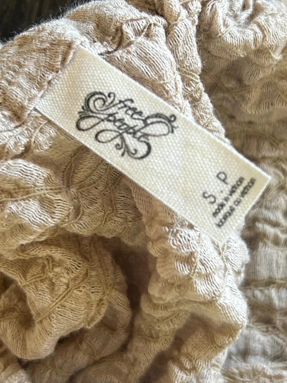 FREE PEOPLE Textured Beige Tan Gauze Off-The-Shoulder Peplum Top Blouse Sz S EUC